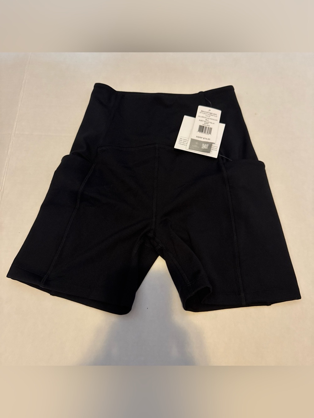 NWT Beyond Yoga Women's Size Small Black High Waisted Biker Pocket Shorts
